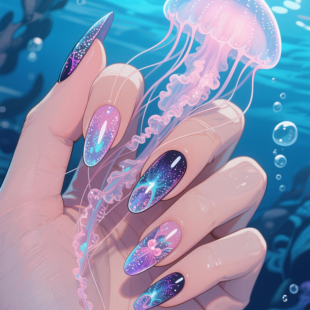 Artistic Jellyfish-Inspired Nail Art Kalsten
