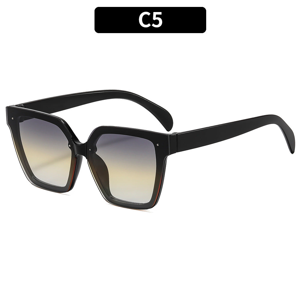 Chic Oversized Squared Frame Sunglasses