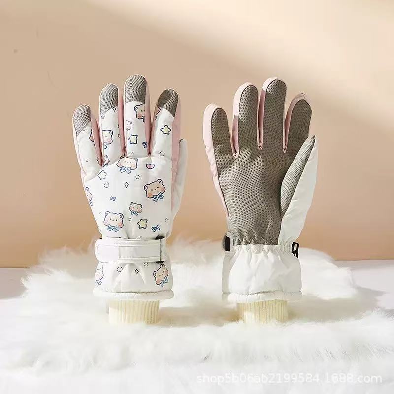 Cute Cartoon-Themed Winter Gloves Kalsten