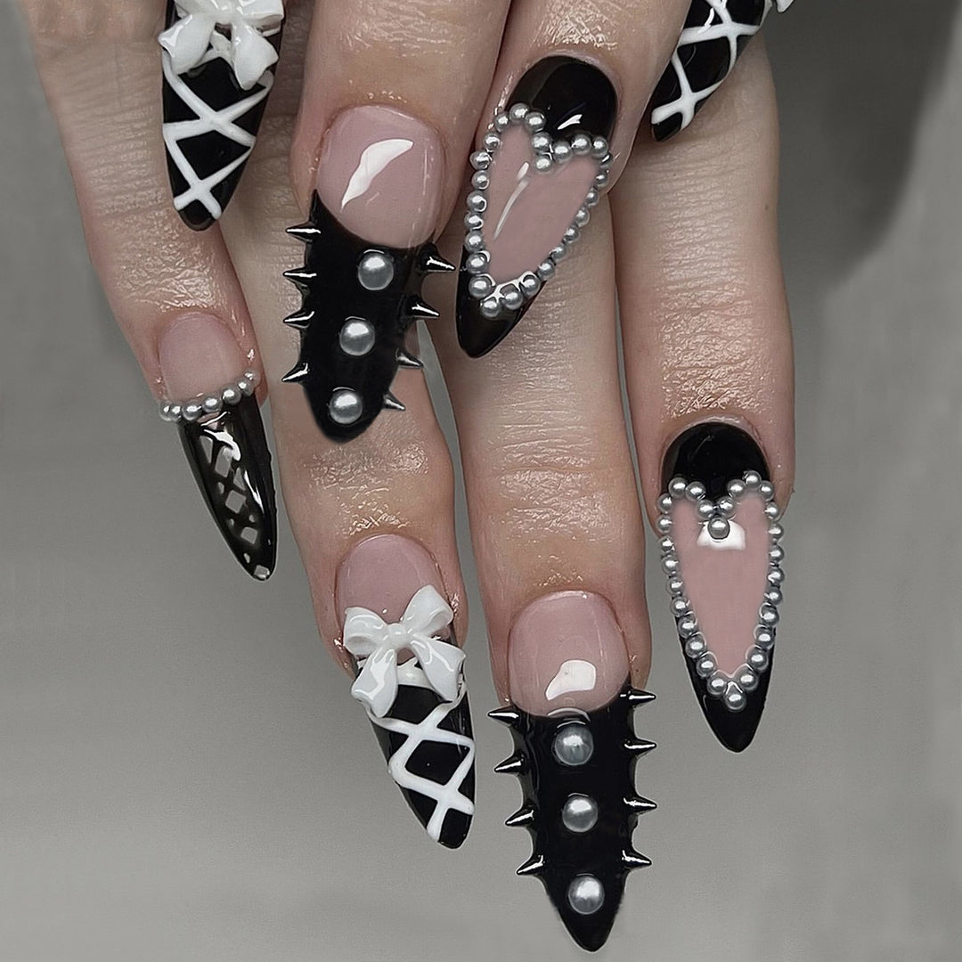 Creative Nail Art Set with Stylish and Unique Accents Kalsten