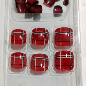 Decorative Checkered Press-On Nail Set Kalsten
