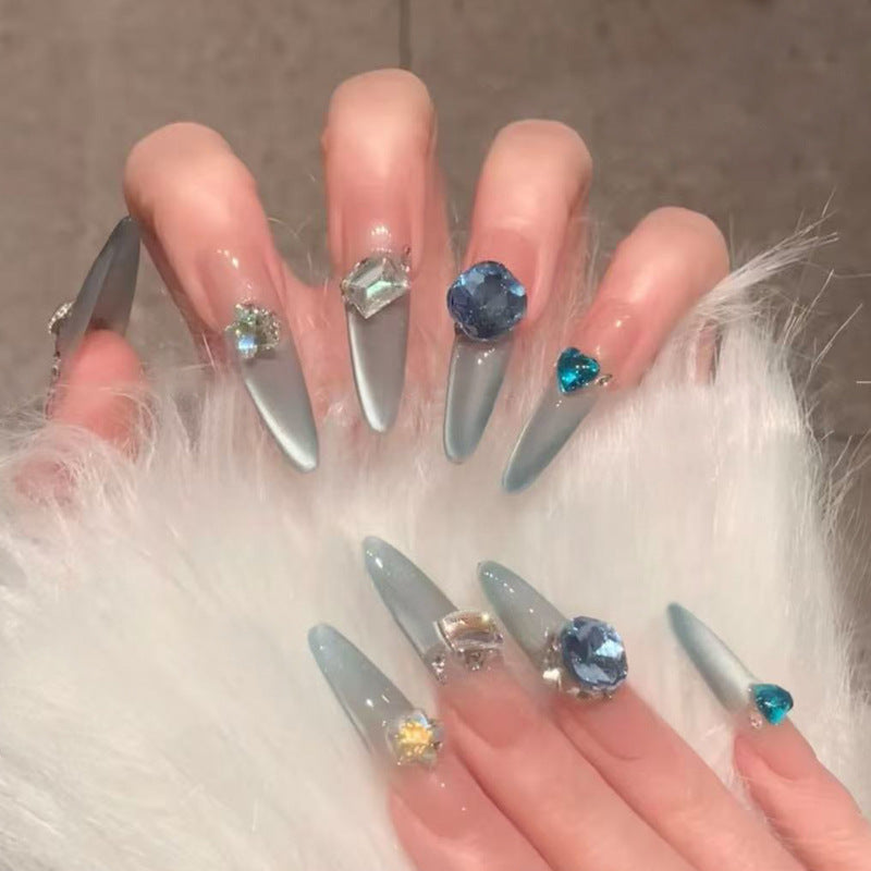 Glamorous artificial nail tips with crystal embellishments Kalsten
