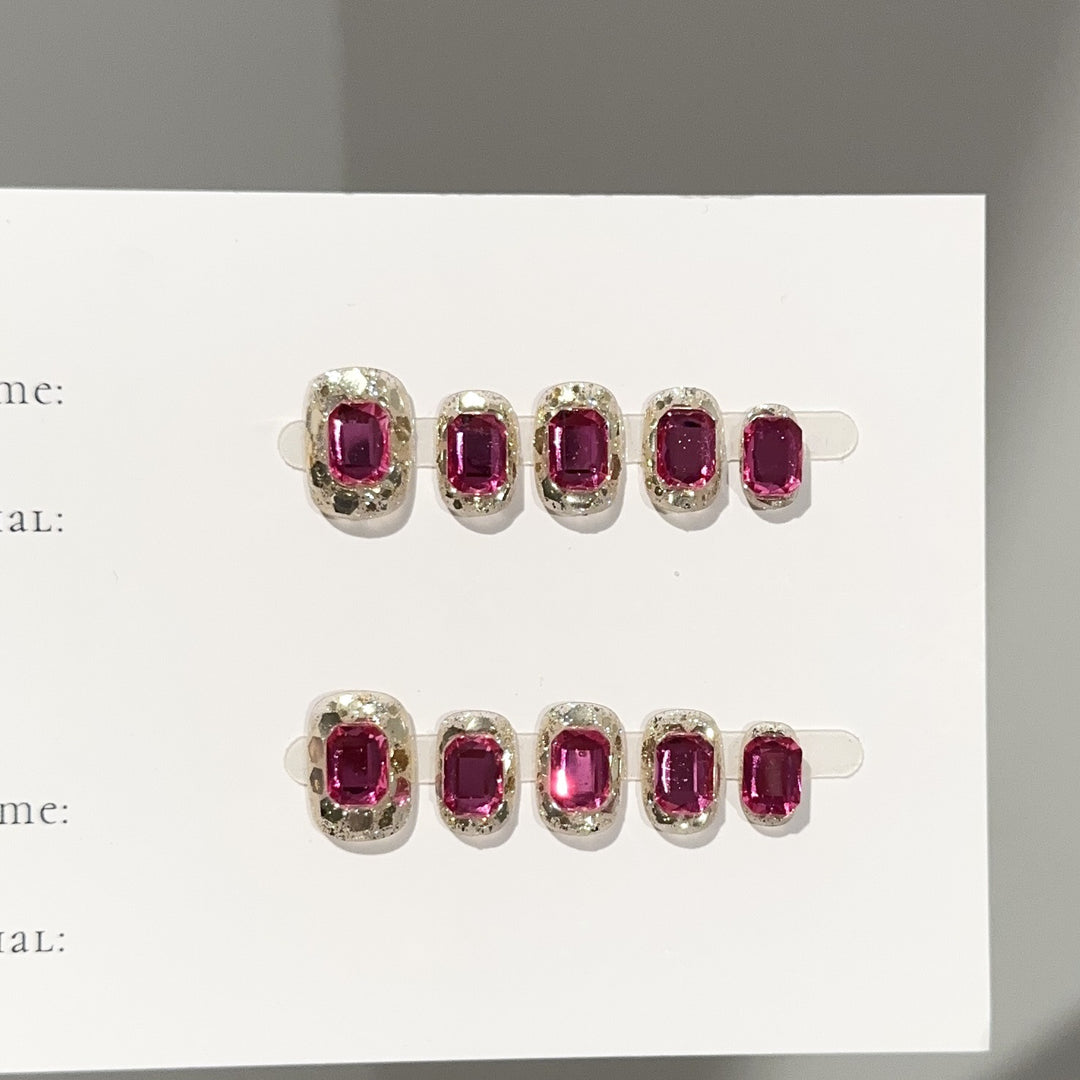Sparkling Rhinestone 3D Press-On Nail Art