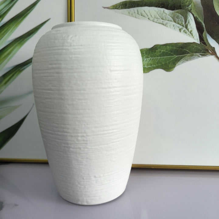 Elegant Textured Ceramic Vase Kalsten