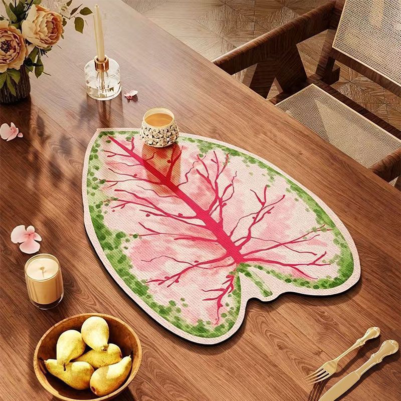 Leaf-Shaped Table Mat