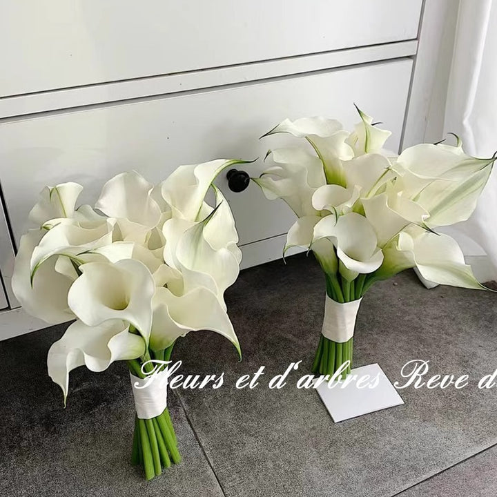 Elegant Calla Lily Bouquet