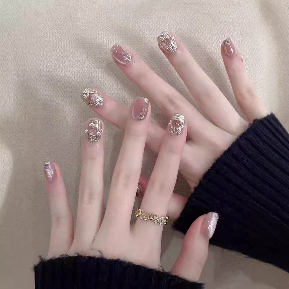 Elegant Press-On Nail Art Extensions Kalsten