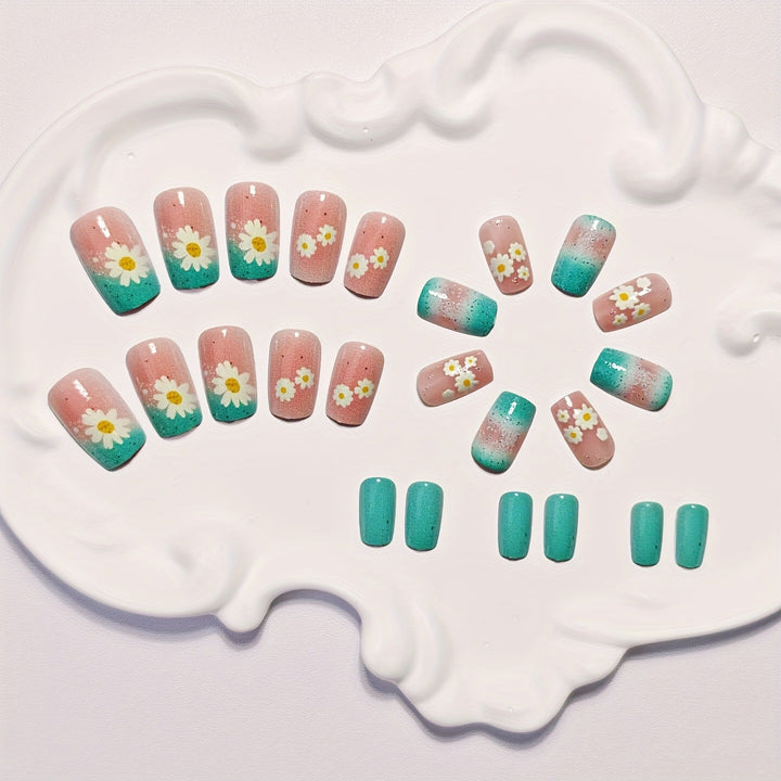 Artificial nails with summery flower designs Kalsten