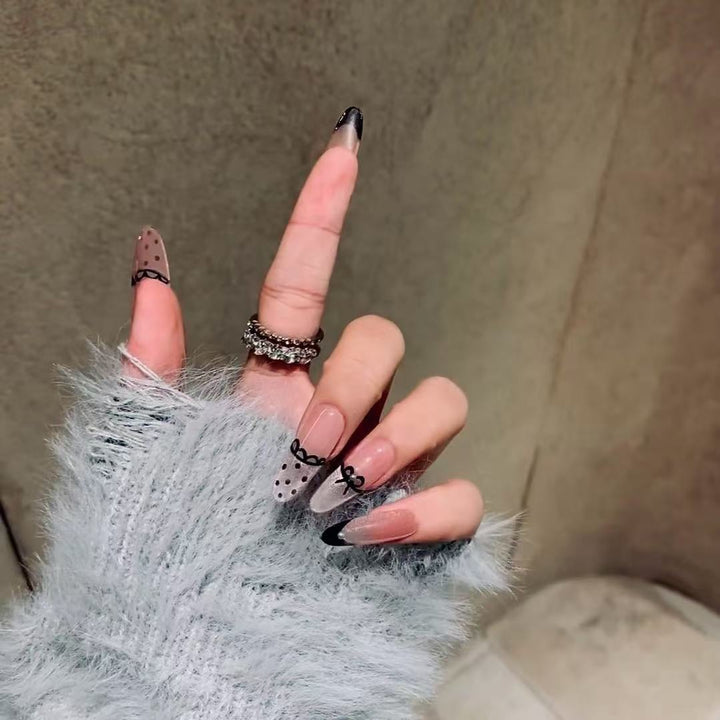 Artistic French Tip Press-On Nails Kalsten