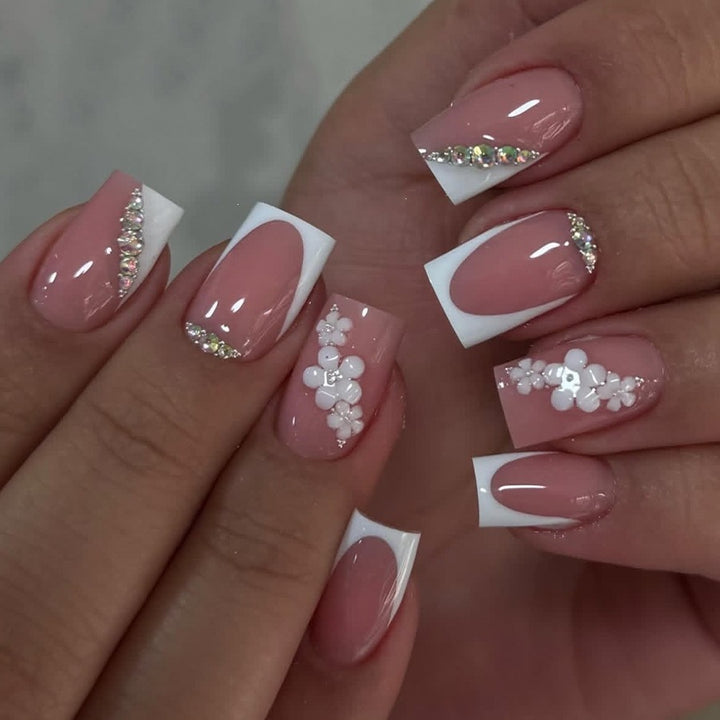 Artificial nail set with flower and glitter details Kalsten