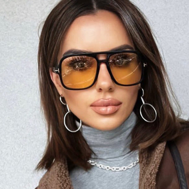 Women's stylish sunglasses in distinctive rectangular design Kalsten