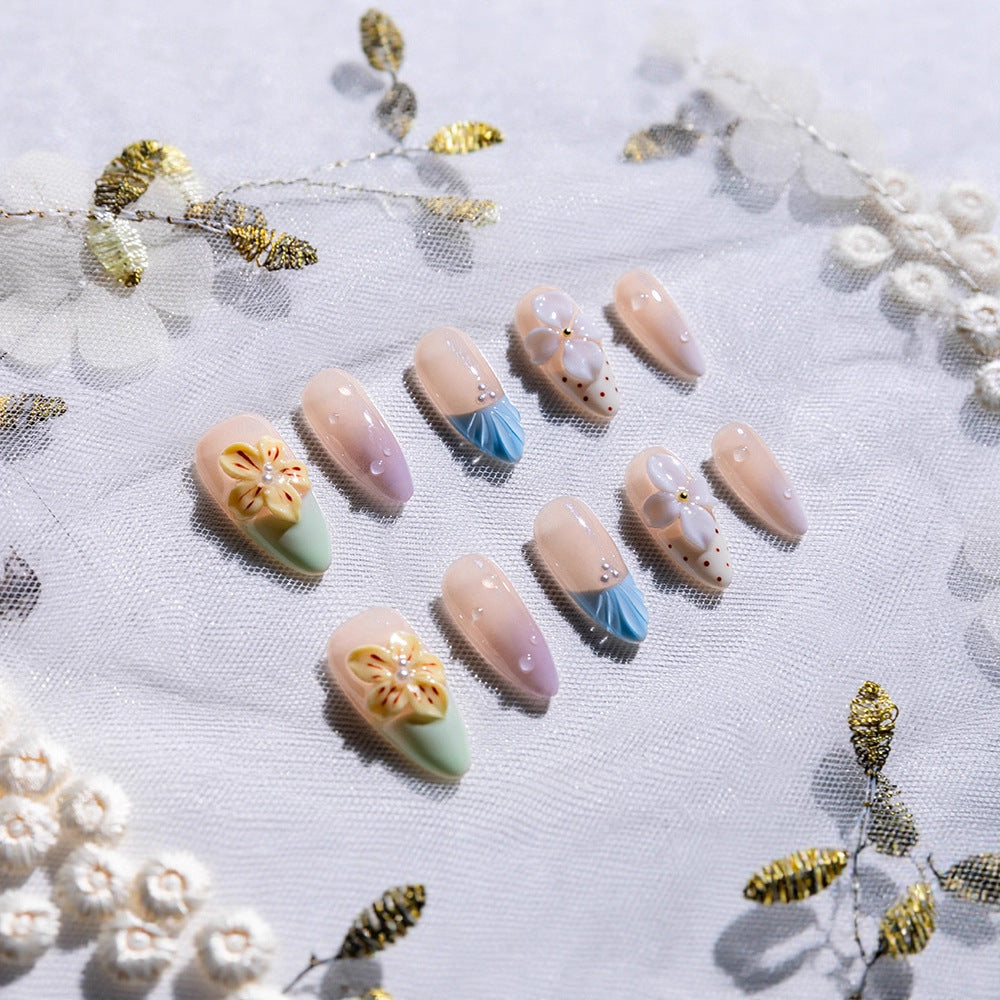 Creative Floral Press-On Nail Art Set