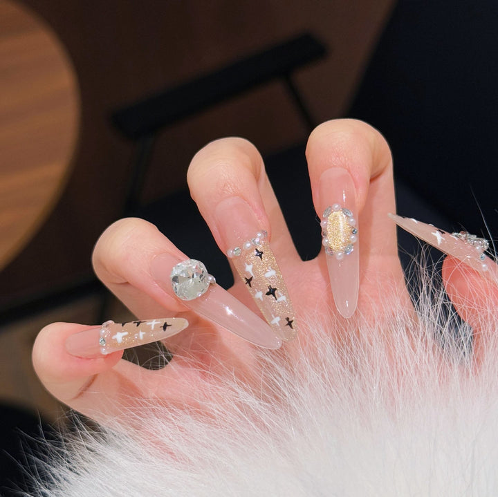 Artistic Premium Detailed Press-On Nail Art Kalsten