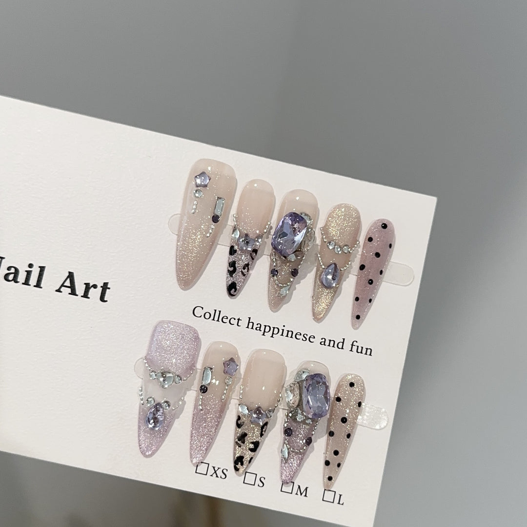 Elegant Glamorous Press-On Nail Art Set with Various Embellishments