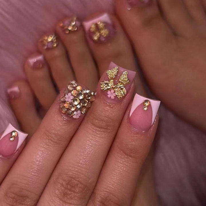 Elegant Artificial Nails with Luxurious Decorations Kalsten