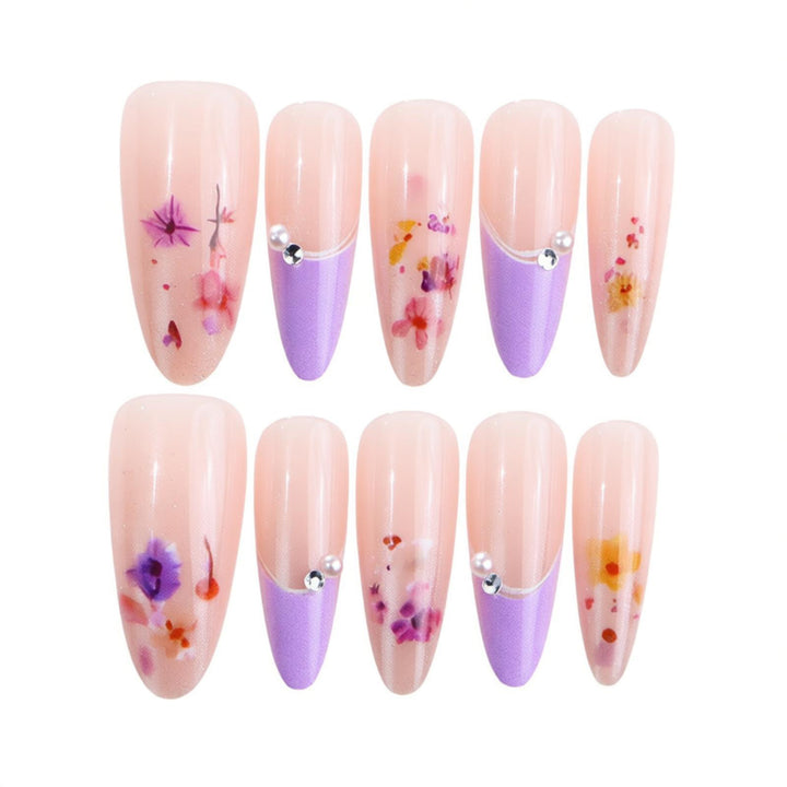 Floral-Embellished Press-On Nail Set Kalsten