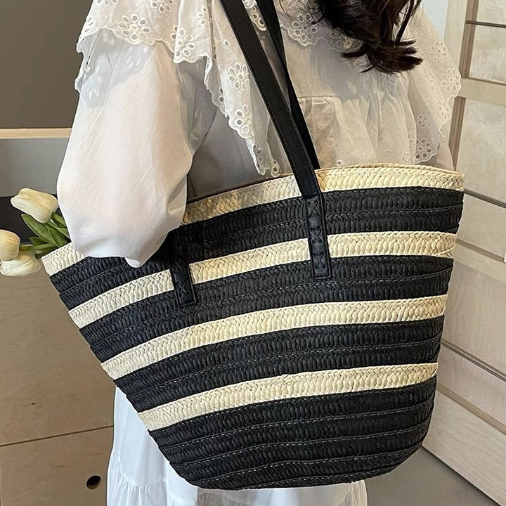 Padded Bast Bag with Decorative Leather Handles Kalsten