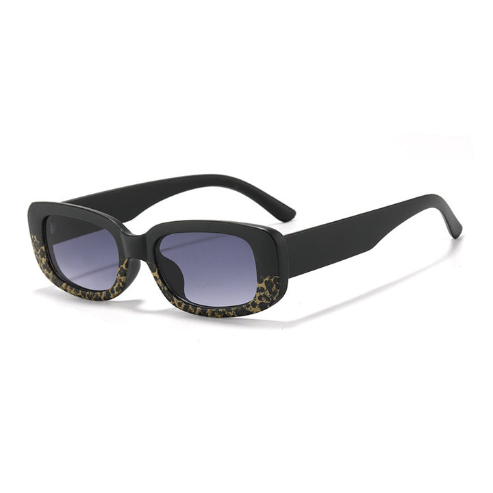 Vintage-Inspired Bold Frame Sunglasses