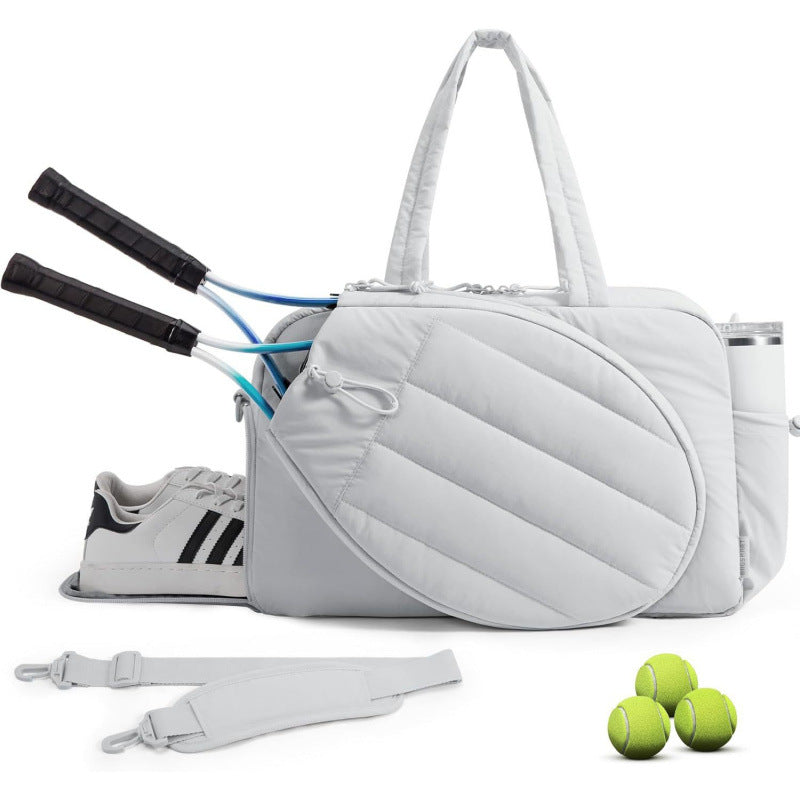 Multifunctional sports bag with integrated compartments for tennis accessories Kalsten
