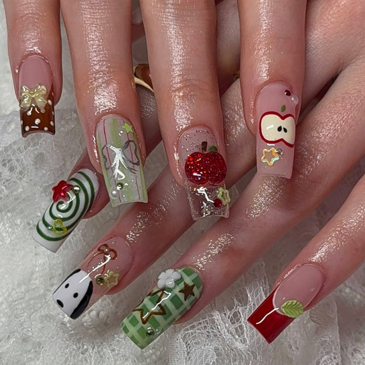 Artificial fingernails with festive designs Kalsten