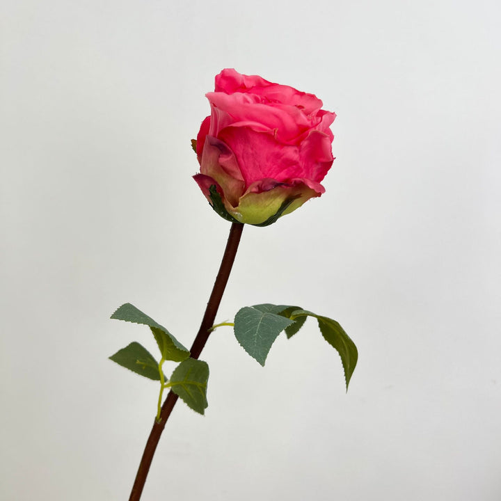 Natural Looking Floral Decor