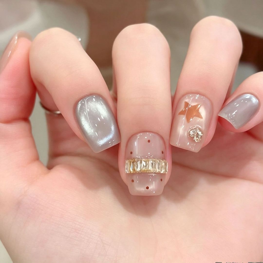 Decorative Press-On Nail Art Set with Rhinestone Accents Kalsten