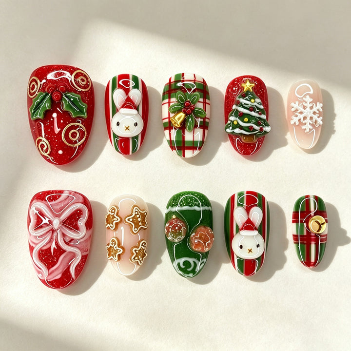 Festive Holiday-Themed Press-On Nail Set
