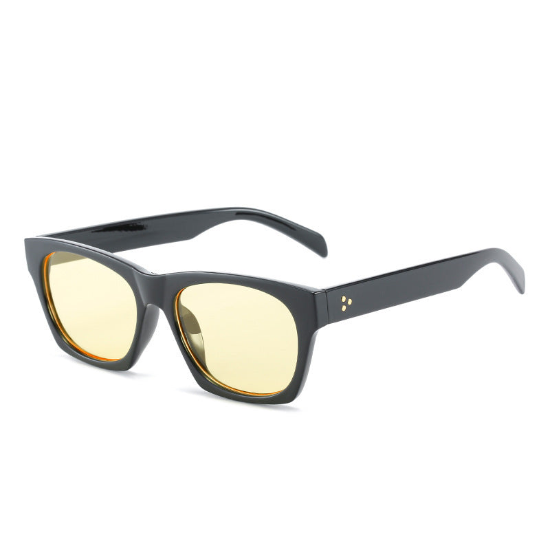 Retro-Inspired Chunky Sunglasses Kalsten