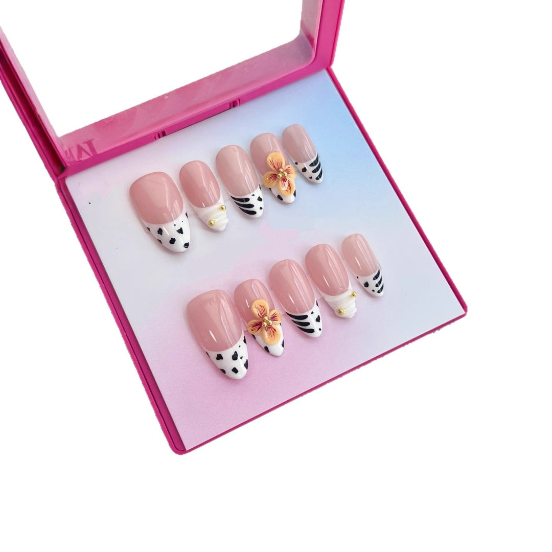 Artistic Press-On Nail Art Set with Floral and Patterned Designs