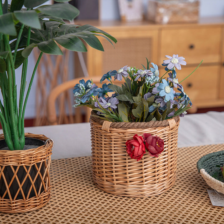 Decorative Wicker Planter Kalsten