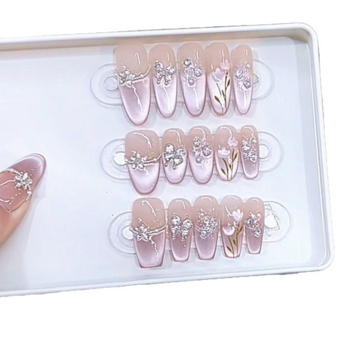 Stylish Floral-Embellished Press-On Nail Set Kalsten