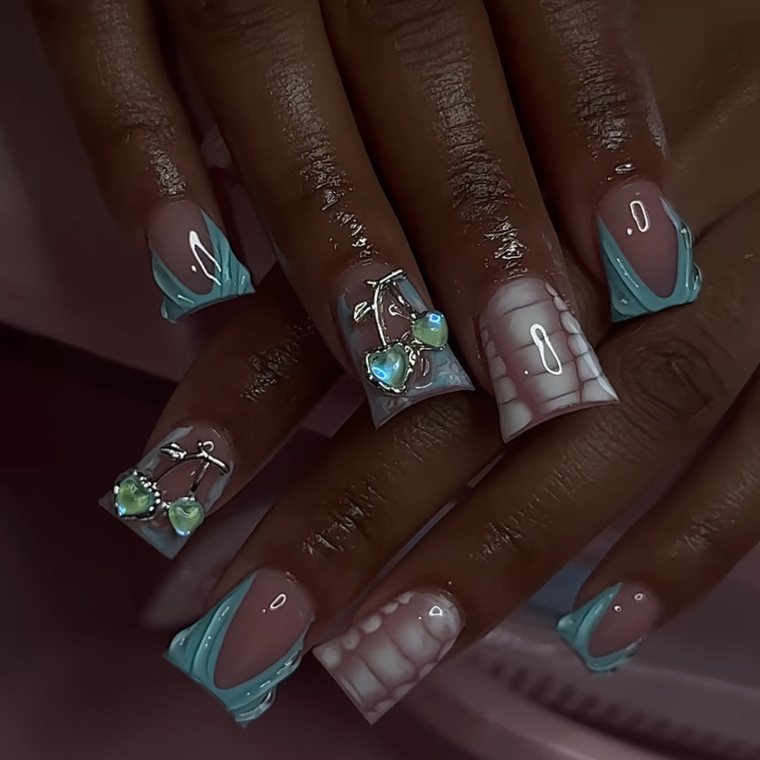 Artistic Nail Art Kalsten