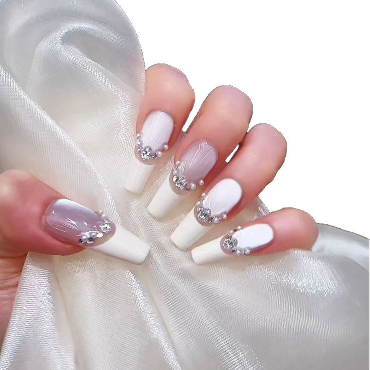 Elegant Nail Art Kalsten