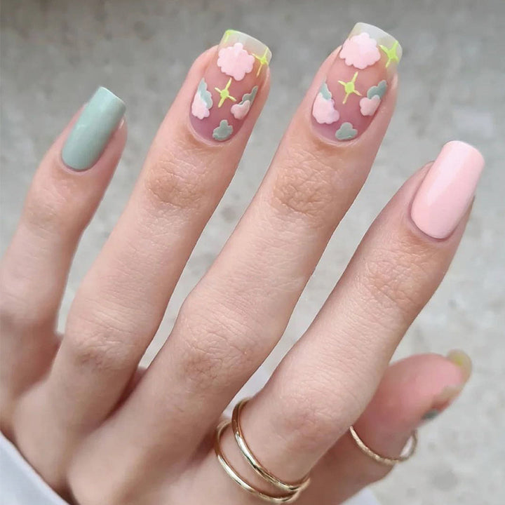Artful nail extensions with an elegant leaf pattern Kalsten