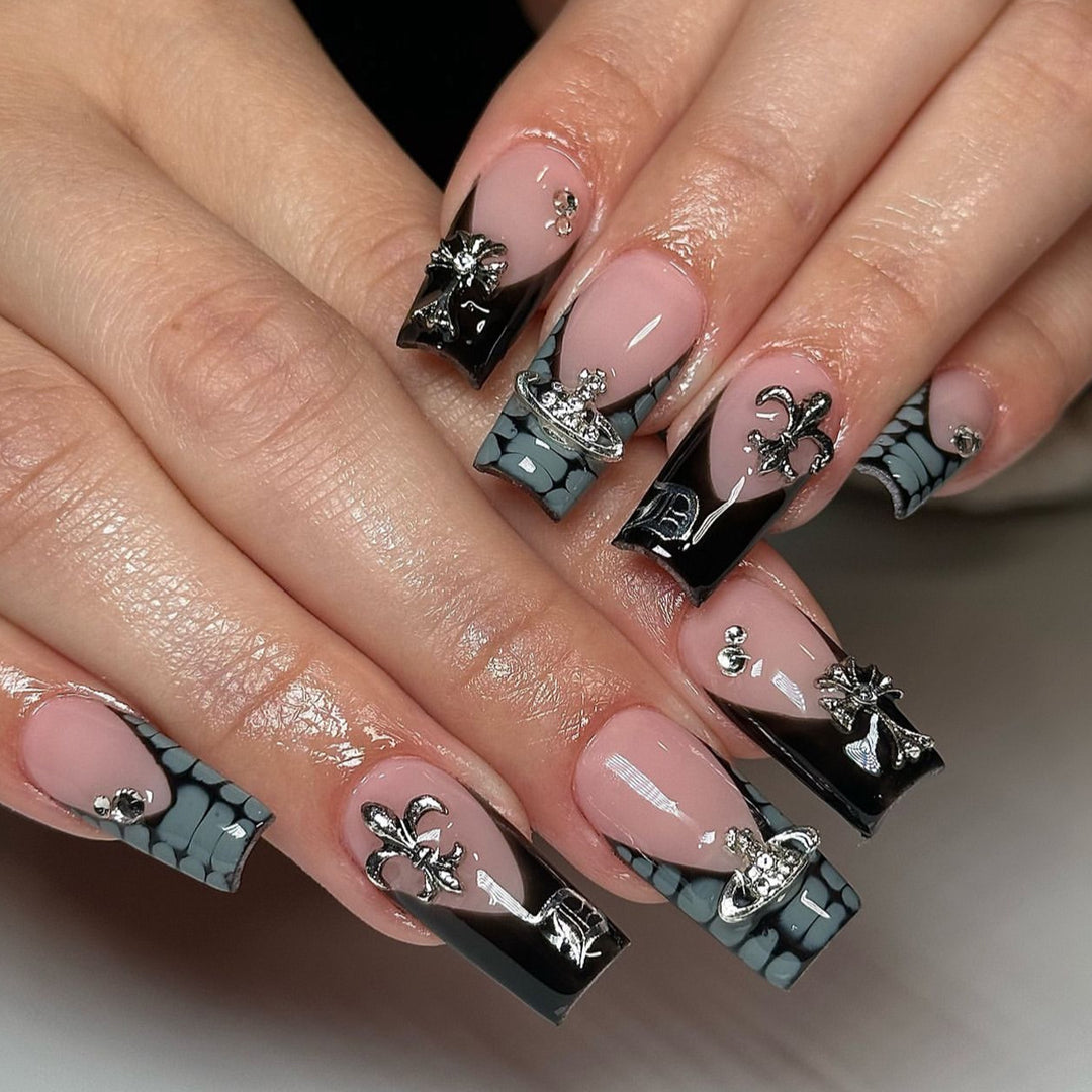 Artistic Nail Extensions with Decorative Design Kalsten