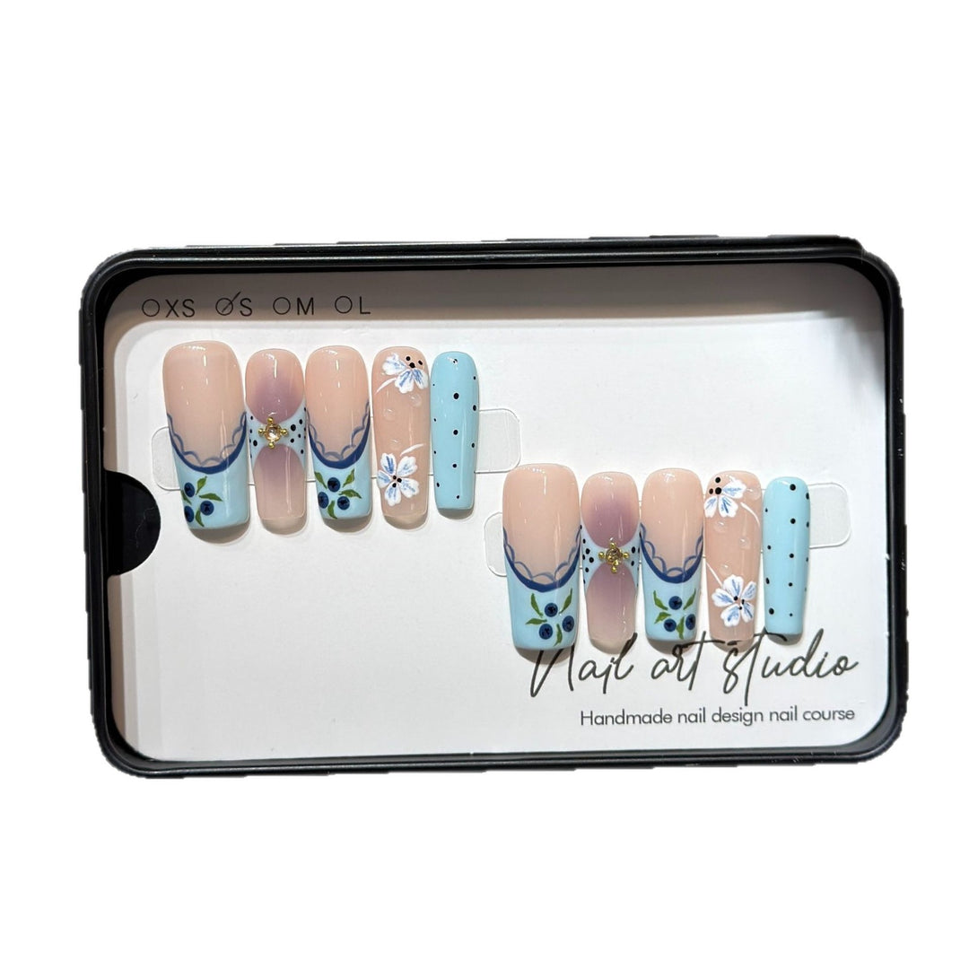 Artistic Press-On Nail Set with Floral and Geometric Design Kalsten