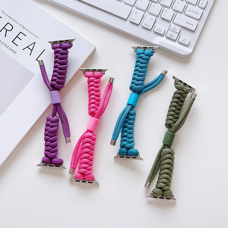 Sporty wristband with practical device loop Kalsten