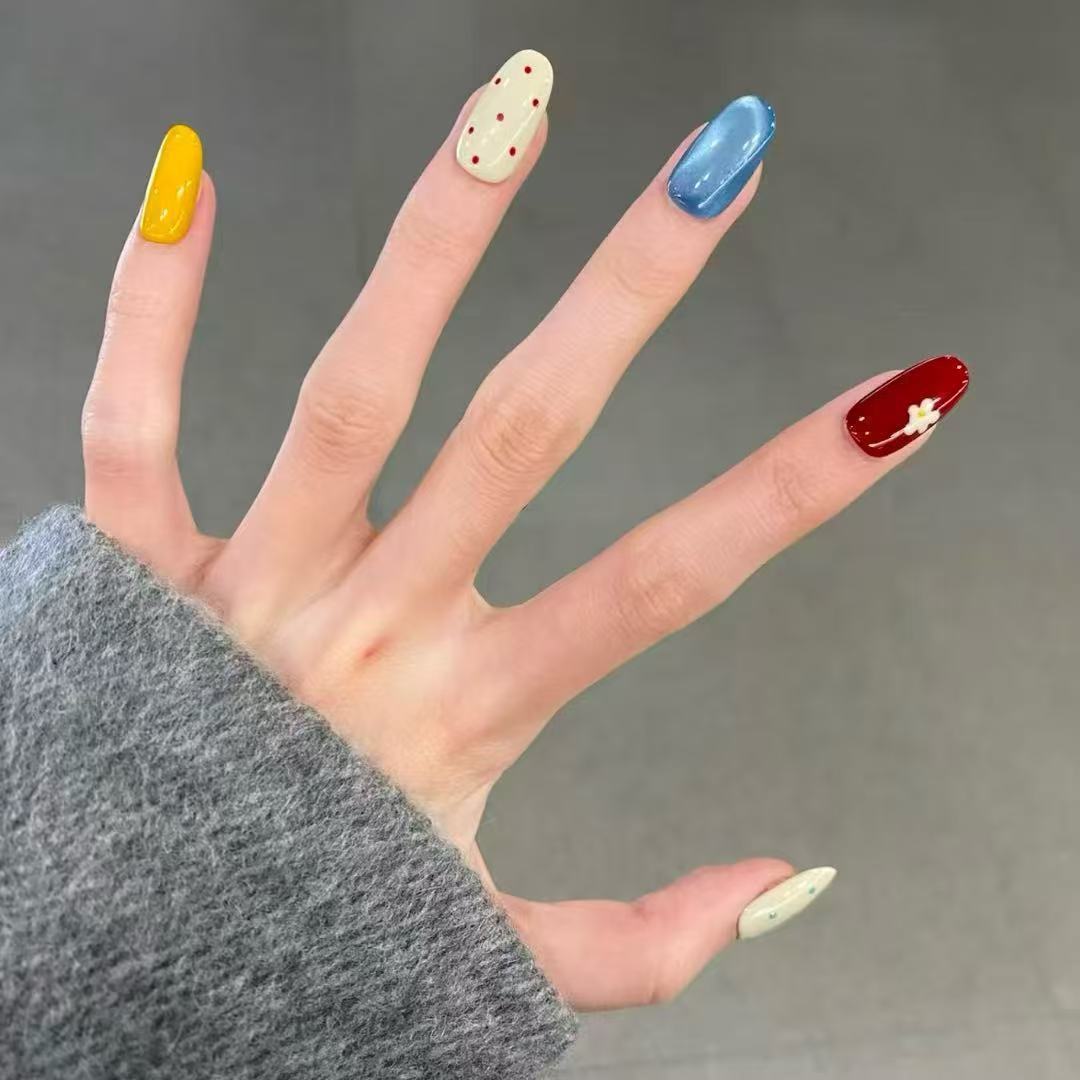 Whimsical Bunny-Themed Press-On Nail Art Set Kalsten