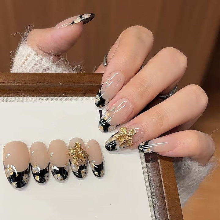 Elegant Floral Press-On Nail Art Kalsten