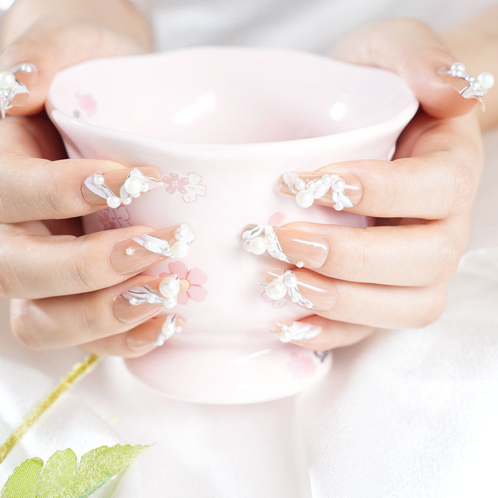 Pearl Embellished Press-On Nail Set Kalsten