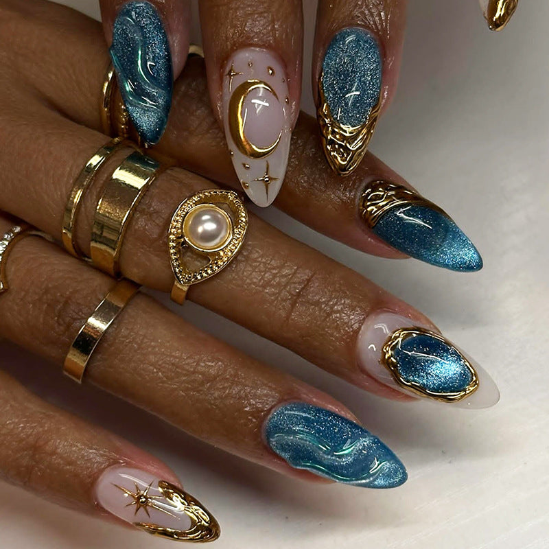 Artistic Press-On Nail Art Set with Gold Accents kalsten
