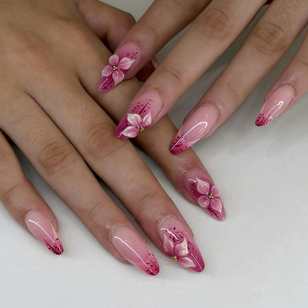 Floral-Inspired 3D Press-On Nail Art Kalsten
