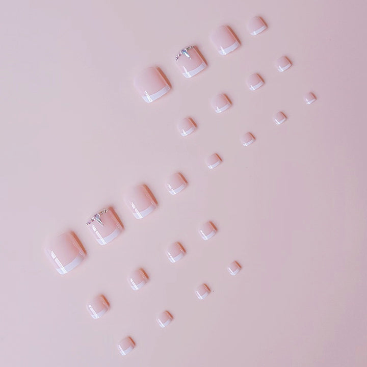Nail art set with elegant rhinestone details Kalsten