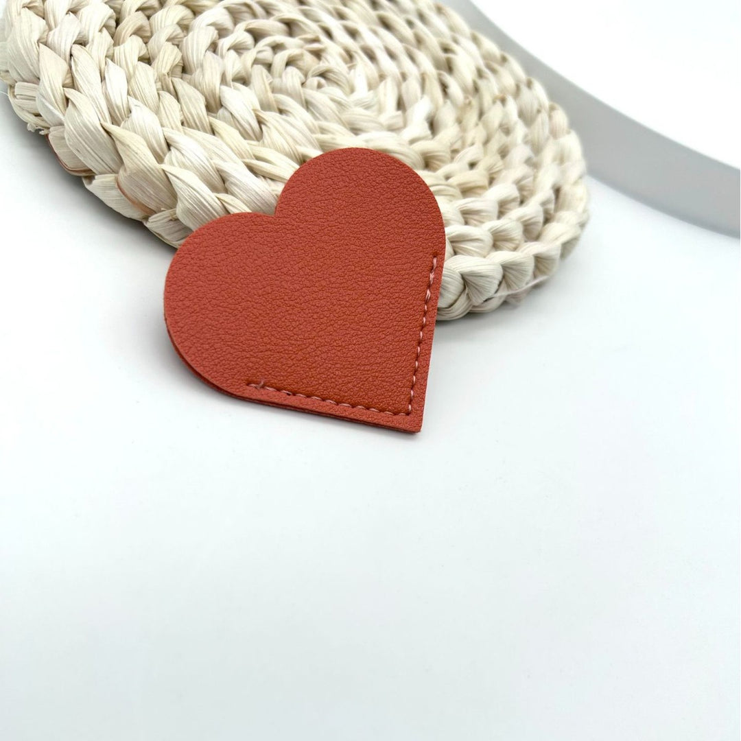 Heart-Shaped Leather Accessory Kalsten
