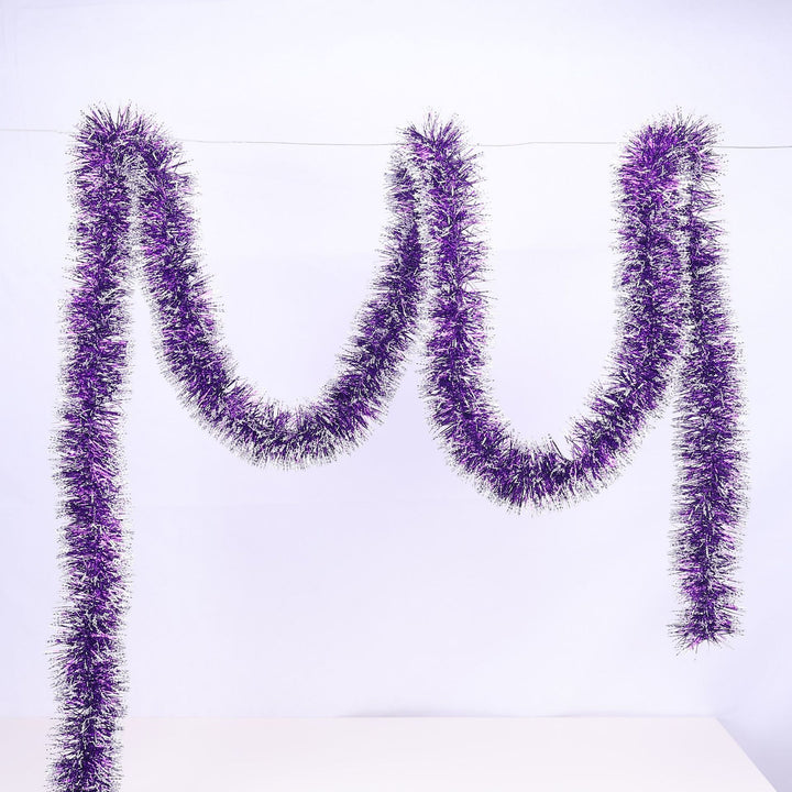 Glittering Christmas garland with snowflake motifs
