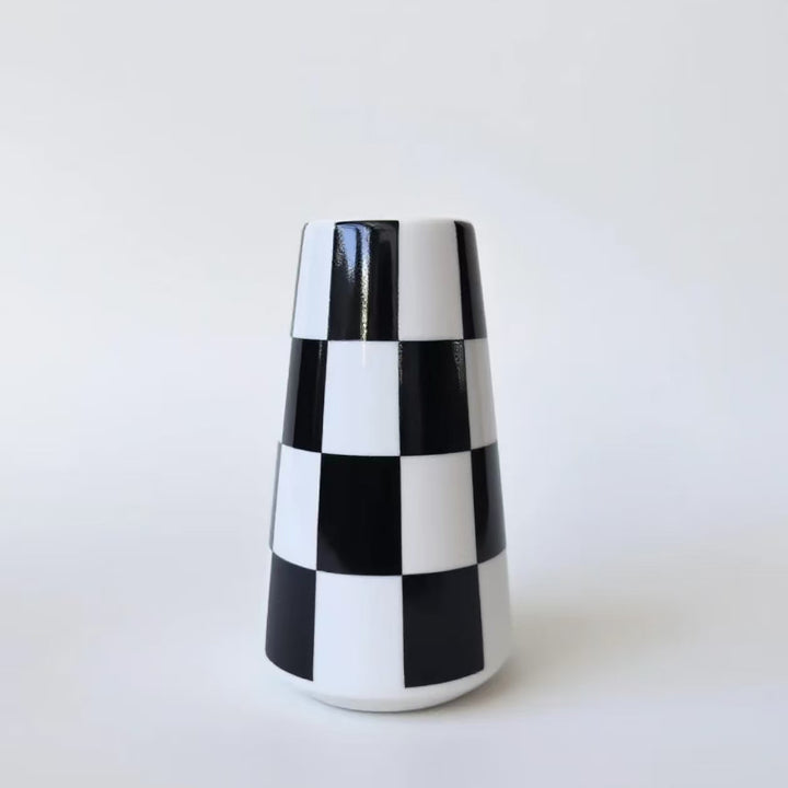 Chic Checkerboard Pattern Ceramic Vase Kalsten