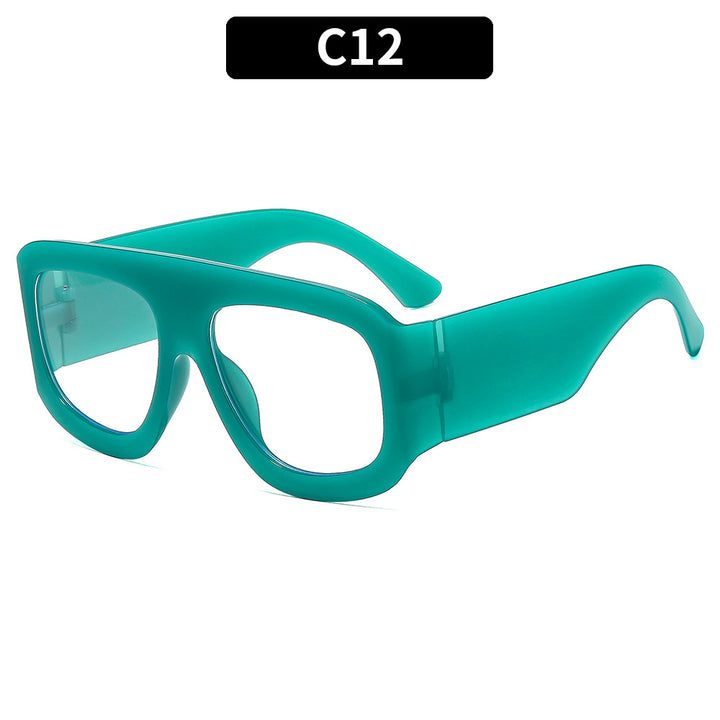 Fashion-Forward Chunky Frame Sunglasses