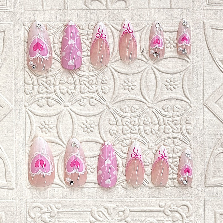 Artistic Press-On Nail Set with Romantic Heart Design Kalsten