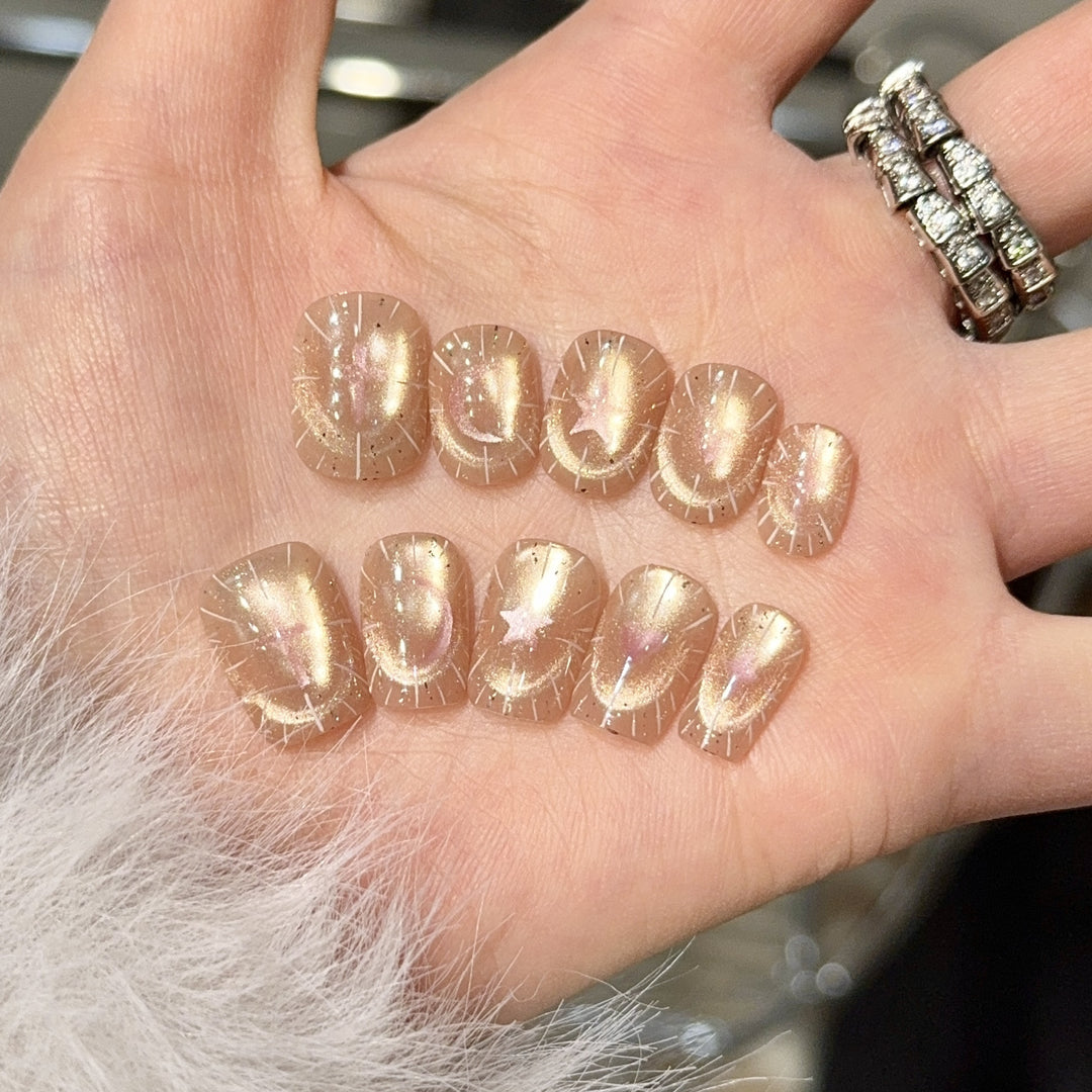 Shiny artificial nail tips with romantic shimmer Kalsten