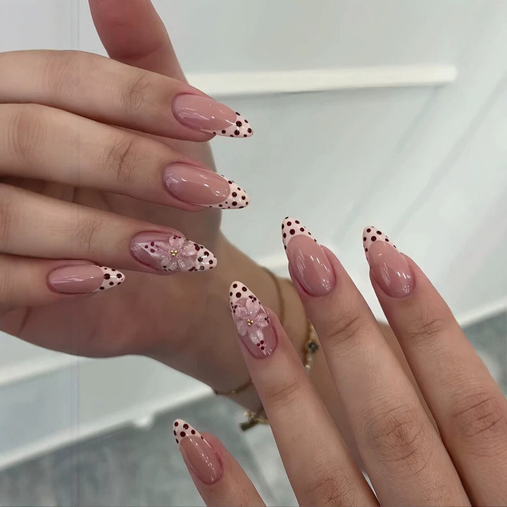 Themed Floral Press-On Nail Set Kalsten
